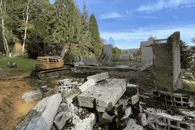 entreprise de demolition lourdes